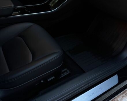 Черный Тесла Модель 3, объемом двигателя 0 л и пробегом 70 тыс. км за 17000 $, фото 15 на Automoto.ua