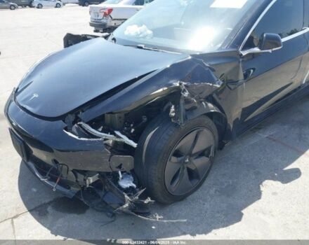 Чорний Тесла Модель 3, об'ємом двигуна 0 л та пробігом 140 тис. км за 345 $, фото 11 на Automoto.ua