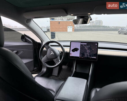 Чорний Тесла Модель 3, об'ємом двигуна 0 л та пробігом 124 тис. км за 15300 $, фото 20 на Automoto.ua