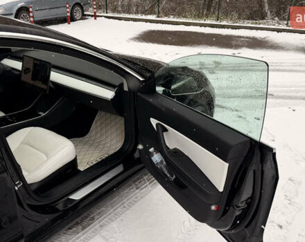 Черный Тесла Модель 3, объемом двигателя 0 л и пробегом 125 тыс. км за 16500 $, фото 29 на Automoto.ua