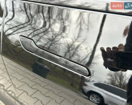 Черный Тесла Модель 3, объемом двигателя 0 л и пробегом 180 тыс. км за 17500 $, фото 12 на Automoto.ua