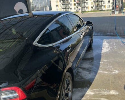 Черный Тесла Модель 3, объемом двигателя 0 л и пробегом 330 тыс. км за 15300 $, фото 5 на Automoto.ua