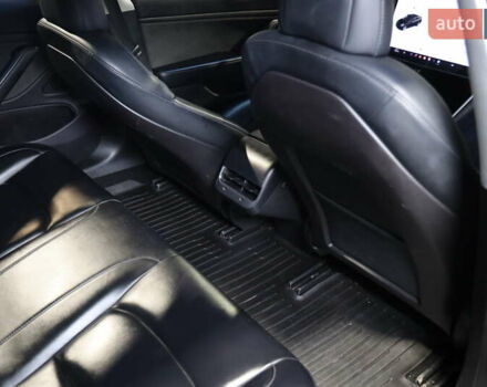 Чорний Тесла Модель 3, об'ємом двигуна 0 л та пробігом 163 тис. км за 15600 $, фото 29 на Automoto.ua