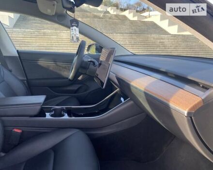 Чорний Тесла Модель 3, об'ємом двигуна 0 л та пробігом 61 тис. км за 24800 $, фото 60 на Automoto.ua