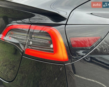 Черный Тесла Модель 3, объемом двигателя 0 л и пробегом 180 тыс. км за 17500 $, фото 8 на Automoto.ua