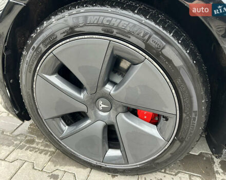 Черный Тесла Модель 3, объемом двигателя 0 л и пробегом 180 тыс. км за 17500 $, фото 15 на Automoto.ua