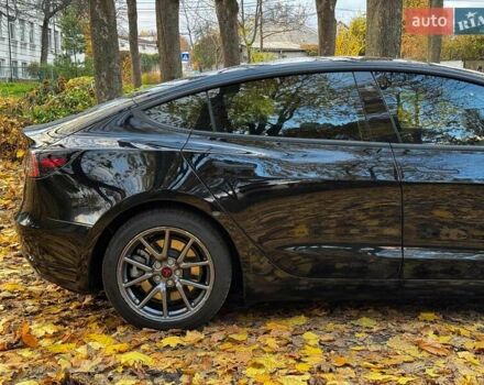 Черный Тесла Модель 3, объемом двигателя 0 л и пробегом 65 тыс. км за 25390 $, фото 4 на Automoto.ua