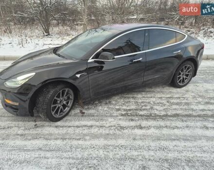 Черный Тесла Модель 3, объемом двигателя 0 л и пробегом 124 тыс. км за 14500 $, фото 1 на Automoto.ua