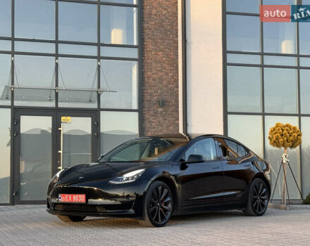 Чорний Тесла Модель 3, об'ємом двигуна 0 л та пробігом 117 тис. км за 18999 $, фото 35 на Automoto.ua