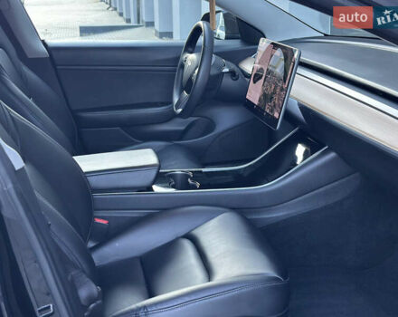 Черный Тесла Модель 3, объемом двигателя 0 л и пробегом 121 тыс. км за 19400 $, фото 64 на Automoto.ua