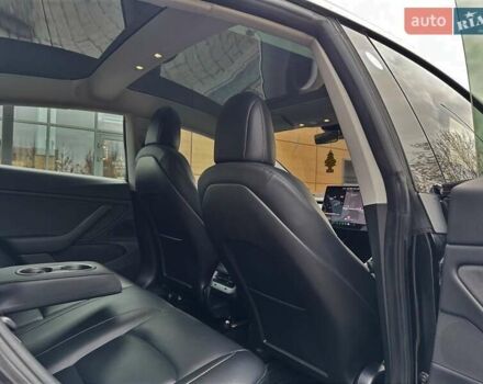 Черный Тесла Модель 3, объемом двигателя 0 л и пробегом 92 тыс. км за 21800 $, фото 8 на Automoto.ua