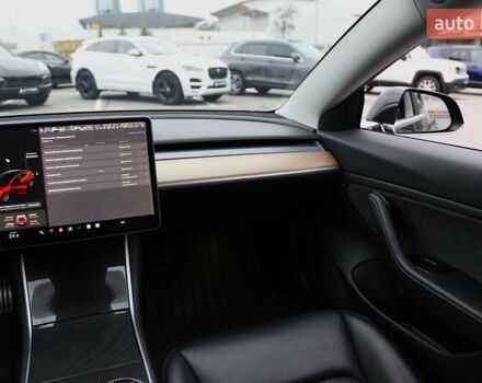 Черный Тесла Модель 3, объемом двигателя 0 л и пробегом 159 тыс. км за 17000 $, фото 13 на Automoto.ua