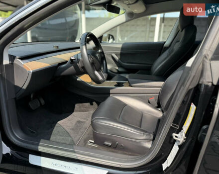 Черный Тесла Модель 3, объемом двигателя 0 л и пробегом 135 тыс. км за 15900 $, фото 17 на Automoto.ua