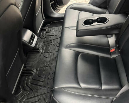 Чорний Тесла Модель 3, об'ємом двигуна 0 л та пробігом 155 тис. км за 15800 $, фото 9 на Automoto.ua