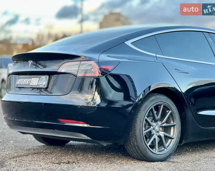 Черный Тесла Модель 3, объемом двигателя 0 л и пробегом 202 тыс. км за 13200 $, фото 13 на Automoto.ua