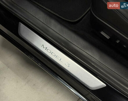 Черный Тесла Модель 3, объемом двигателя 0 л и пробегом 209 тыс. км за 17900 $, фото 71 на Automoto.ua