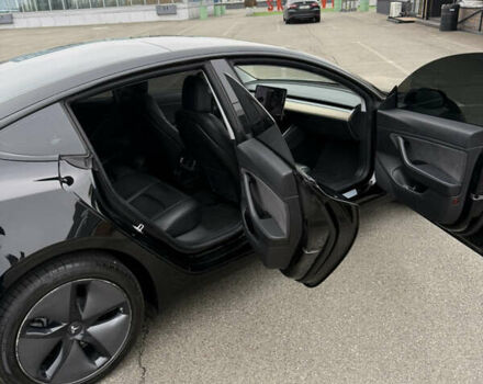 Чорний Тесла Модель 3, об'ємом двигуна 0 л та пробігом 124 тис. км за 15300 $, фото 26 на Automoto.ua