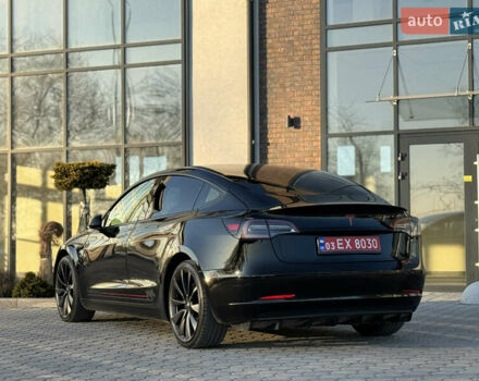 Чорний Тесла Модель 3, об'ємом двигуна 0 л та пробігом 117 тис. км за 18999 $, фото 28 на Automoto.ua