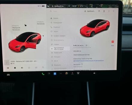 Чорний Тесла Модель 3, об'ємом двигуна 0 л та пробігом 201 тис. км за 12100 $, фото 14 на Automoto.ua
