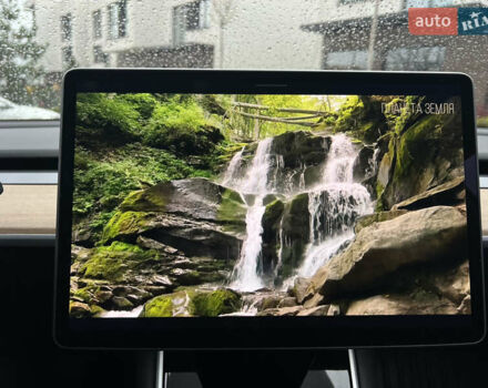 Черный Тесла Модель 3, объемом двигателя 0 л и пробегом 93 тыс. км за 15600 $, фото 60 на Automoto.ua