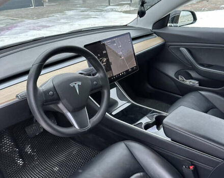 Чорний Тесла Модель 3, об'ємом двигуна 0 л та пробігом 74 тис. км за 19200 $, фото 18 на Automoto.ua