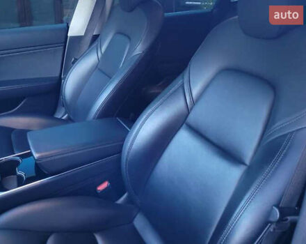 Черный Тесла Модель 3, объемом двигателя 0 л и пробегом 129 тыс. км за 19500 $, фото 5 на Automoto.ua