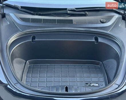 Черный Тесла Модель 3, объемом двигателя 0 л и пробегом 121 тыс. км за 19400 $, фото 91 на Automoto.ua