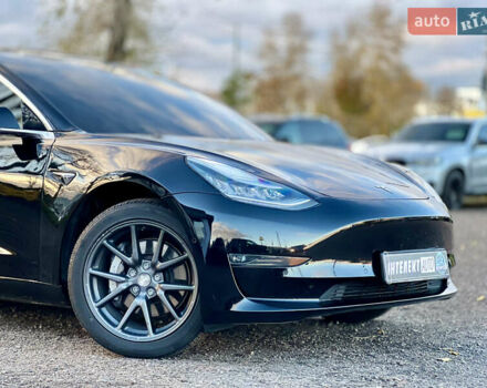Чорний Тесла Модель 3, об'ємом двигуна 0 л та пробігом 201 тис. км за 14300 $, фото 8 на Automoto.ua
