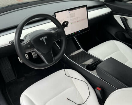 Чорний Тесла Модель 3, об'ємом двигуна 0 л та пробігом 95 тис. км за 17950 $, фото 11 на Automoto.ua