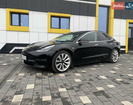 Черный Тесла Модель 3, объемом двигателя 0 л и пробегом 138 тыс. км за 18000 $, фото 4 на Automoto.ua