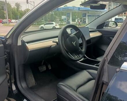 Тесла Модель 3 2019 в Львове на Automoto.ua Черный Тесла Модель 3, объемом двигателя 0 л и пробегом 185 тыс. км за 16800 $, фото 13 на Automoto.ua