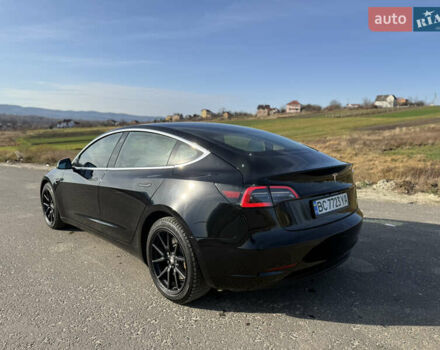 Чорний Тесла Модель 3, об'ємом двигуна 0 л та пробігом 39 тис. км за 17500 $, фото 4 на Automoto.ua