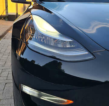 Черный Тесла Модель 3, объемом двигателя 0 л и пробегом 126 тыс. км за 15500 $, фото 3 на Automoto.ua