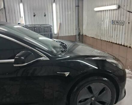 Черный Тесла Модель 3, объемом двигателя 0 л и пробегом 48 тыс. км за 16000 $, фото 5 на Automoto.ua