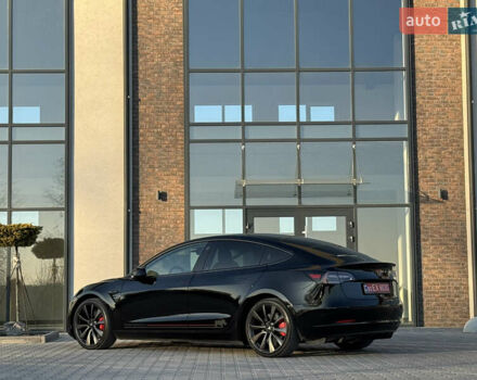 Чорний Тесла Модель 3, об'ємом двигуна 0 л та пробігом 117 тис. км за 18999 $, фото 30 на Automoto.ua