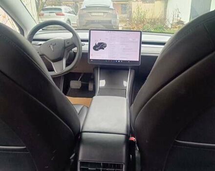 Чорний Тесла Модель 3, об'ємом двигуна 0 л та пробігом 145 тис. км за 15700 $, фото 25 на Automoto.ua