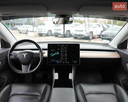 Черный Тесла Модель 3, объемом двигателя 0 л и пробегом 66 тыс. км за 17000 $, фото 11 на Automoto.ua