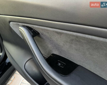 Чорний Тесла Модель 3, об'ємом двигуна 0 л та пробігом 117 тис. км за 18999 $, фото 63 на Automoto.ua