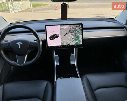 Черный Тесла Модель 3, объемом двигателя 0 л и пробегом 69 тыс. км за 15100 $, фото 11 на Automoto.ua