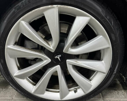 Чорний Тесла Модель 3, об'ємом двигуна 0 л та пробігом 186 тис. км за 17500 $, фото 38 на Automoto.ua