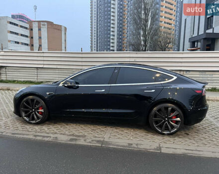 Черный Тесла Модель 3, объемом двигателя 0 л и пробегом 77 тыс. км за 20000 $, фото 1 на Automoto.ua