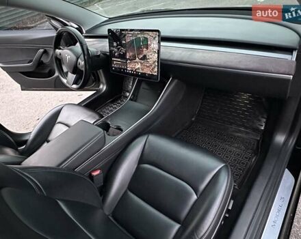 Чорний Тесла Модель 3, об'ємом двигуна 0 л та пробігом 98 тис. км за 16600 $, фото 13 на Automoto.ua