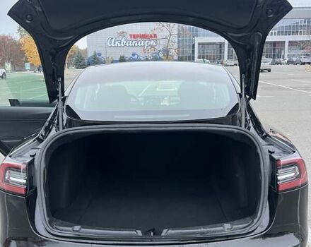 Тесла Модель 3 2019 у Ирпене на Automoto.ua Чорний Тесла Модель 3, об'ємом двигуна 0 л та пробігом 115 тис. км за 16000 $, фото 13 на Automoto.ua
