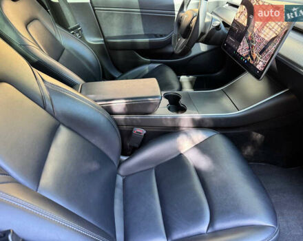 Черный Тесла Модель 3, объемом двигателя 0 л и пробегом 116 тыс. км за 18900 $, фото 14 на Automoto.ua