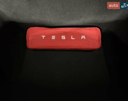 Черный Тесла Модель 3, объемом двигателя 0 л и пробегом 209 тыс. км за 17900 $, фото 42 на Automoto.ua