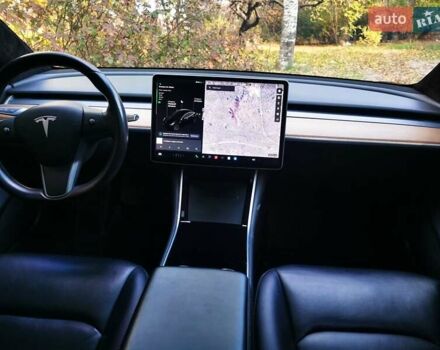 Чорний Тесла Модель 3, об'ємом двигуна 0 л та пробігом 105 тис. км за 17000 $, фото 15 на Automoto.ua