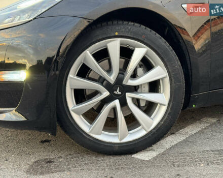 Черный Тесла Модель 3, объемом двигателя 0 л и пробегом 98 тыс. км за 17900 $, фото 2 на Automoto.ua