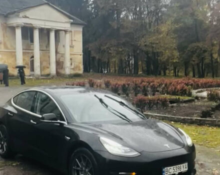 Черный Тесла Модель 3, объемом двигателя 0 л и пробегом 80 тыс. км за 18500 $, фото 1 на Automoto.ua