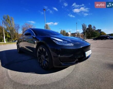 Чорний Тесла Модель 3, об'ємом двигуна 0 л та пробігом 105 тис. км за 17000 $, фото 10 на Automoto.ua