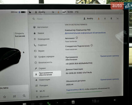 Черный Тесла Модель 3, объемом двигателя 0 л и пробегом 121 тыс. км за 21500 $, фото 16 на Automoto.ua